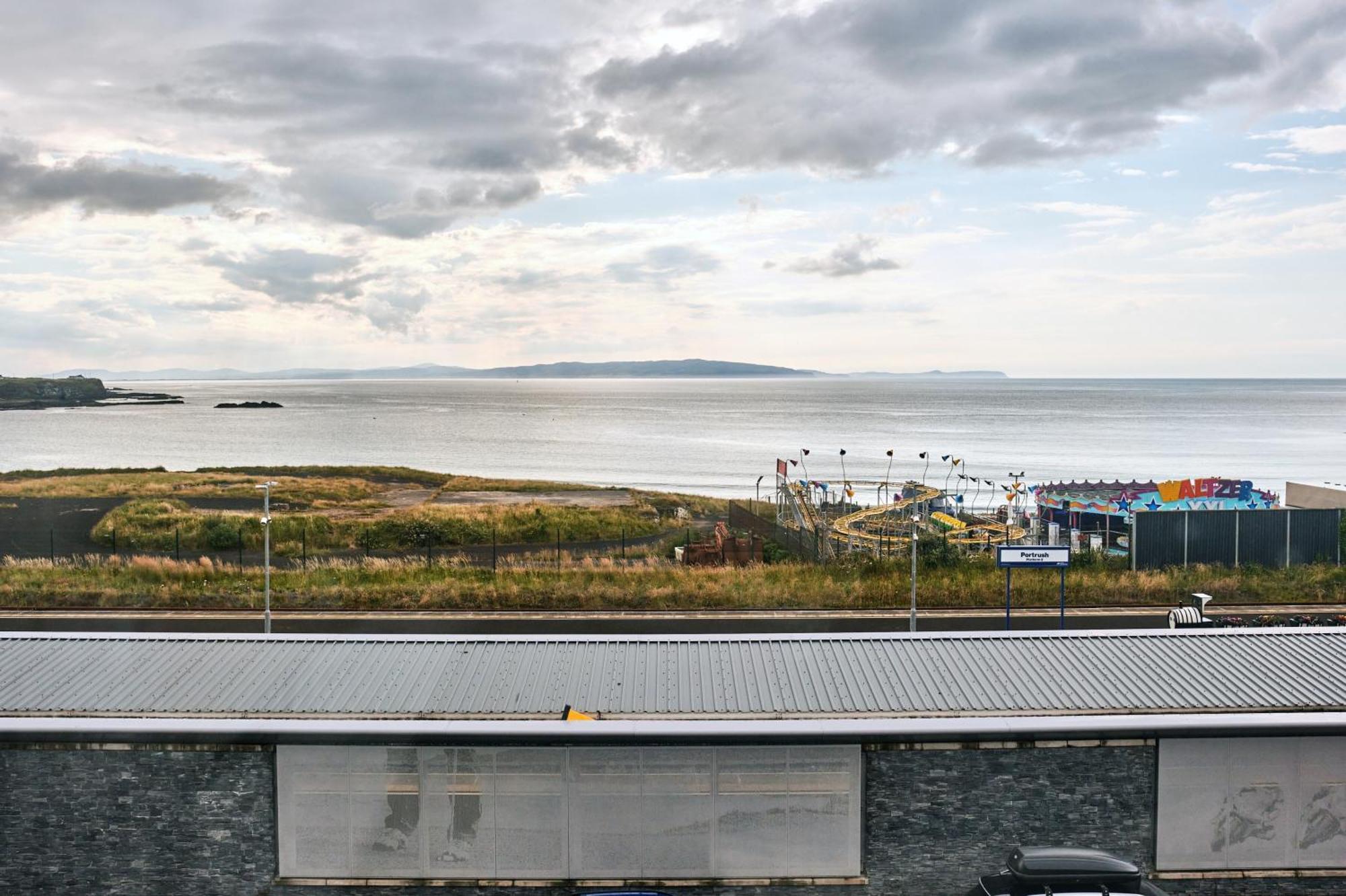 דירות 6 Golf Terrace - Portrush By The Sea מראה חיצוני תמונה